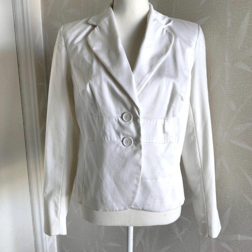 White Blazer Lapel Paneled Top Stitch Sleeve Button Crisp Cotton Blend Sz 10 NWT
